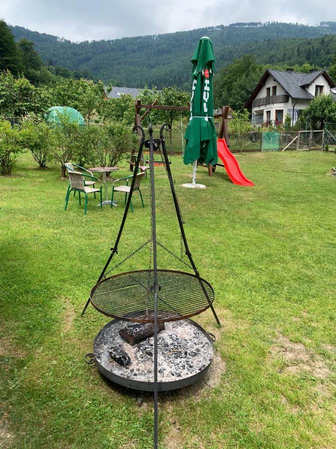 Noclegi Na Chilloucie - Dolina Bilej 什切尔克 外观 照片